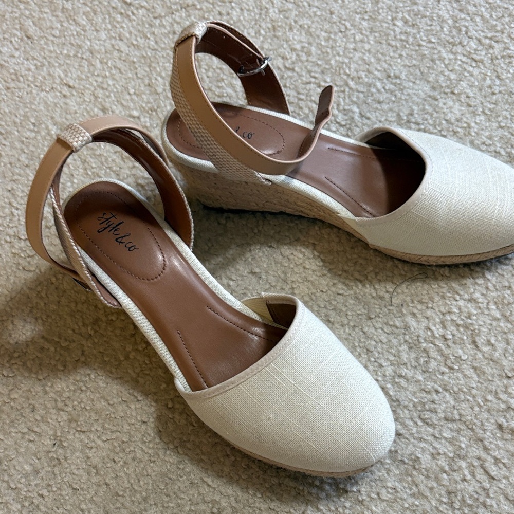 Style&Co  Cream and Tan Espadrille Wedge Sandals size 10